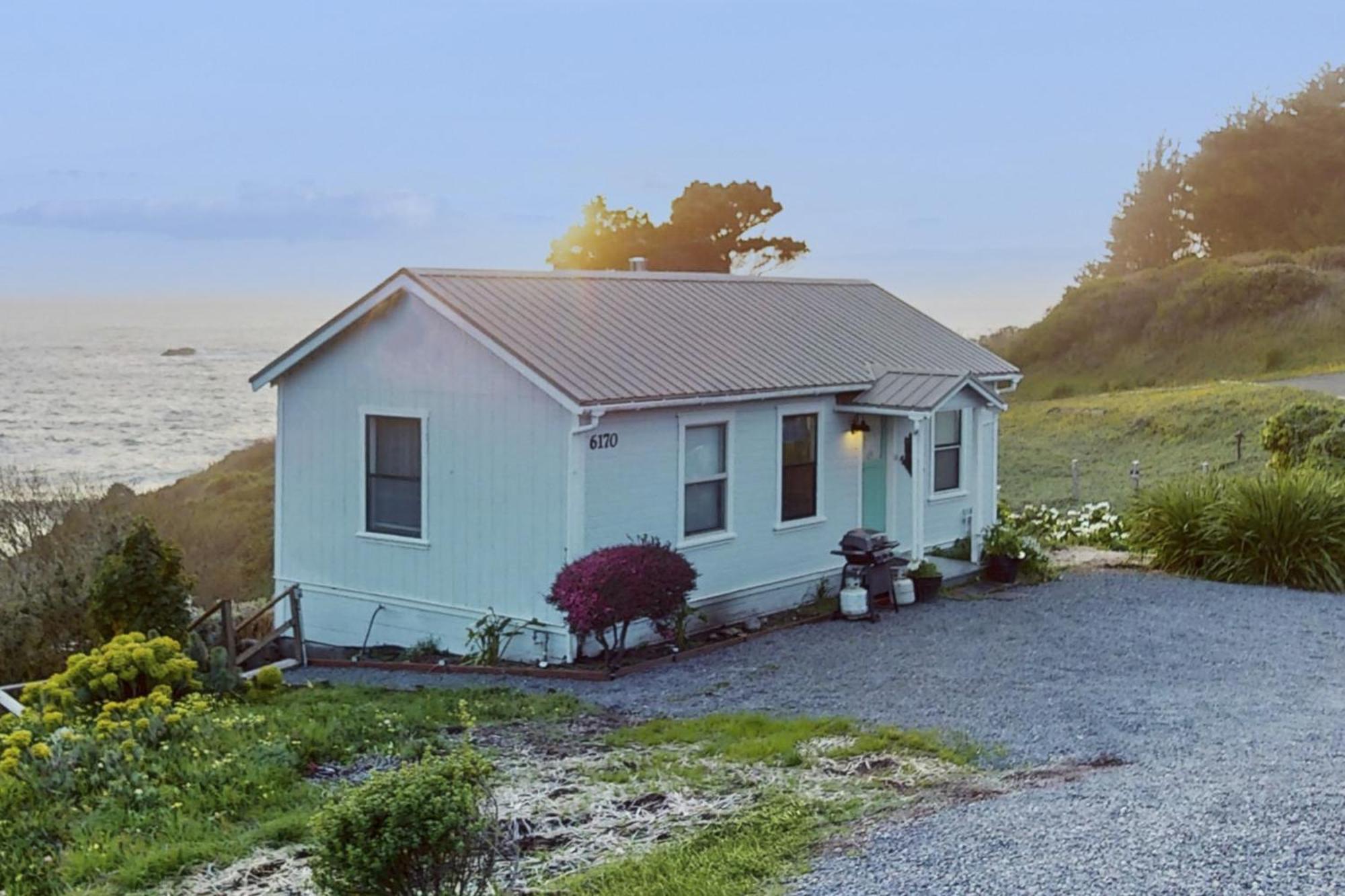 Greenwood Beach Cottage Elk Exterior photo